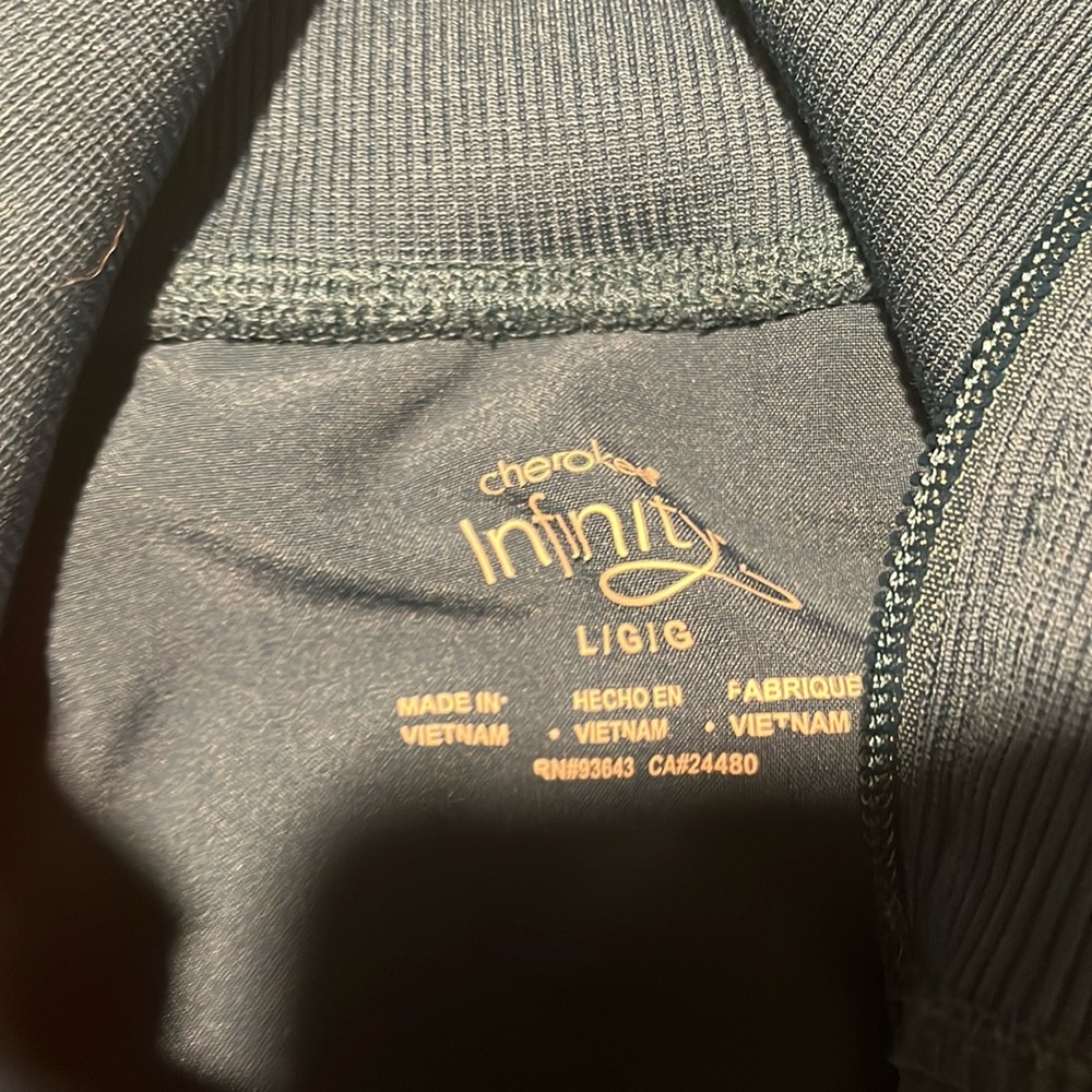 Cherokee infinity scrub jacket NWOT